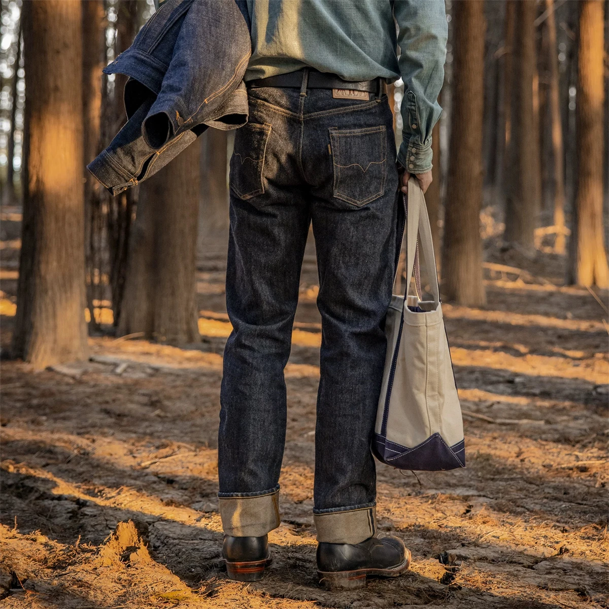 Красные торнадо NOIR 21 унций, – обзор и цена Levis Jeans 501