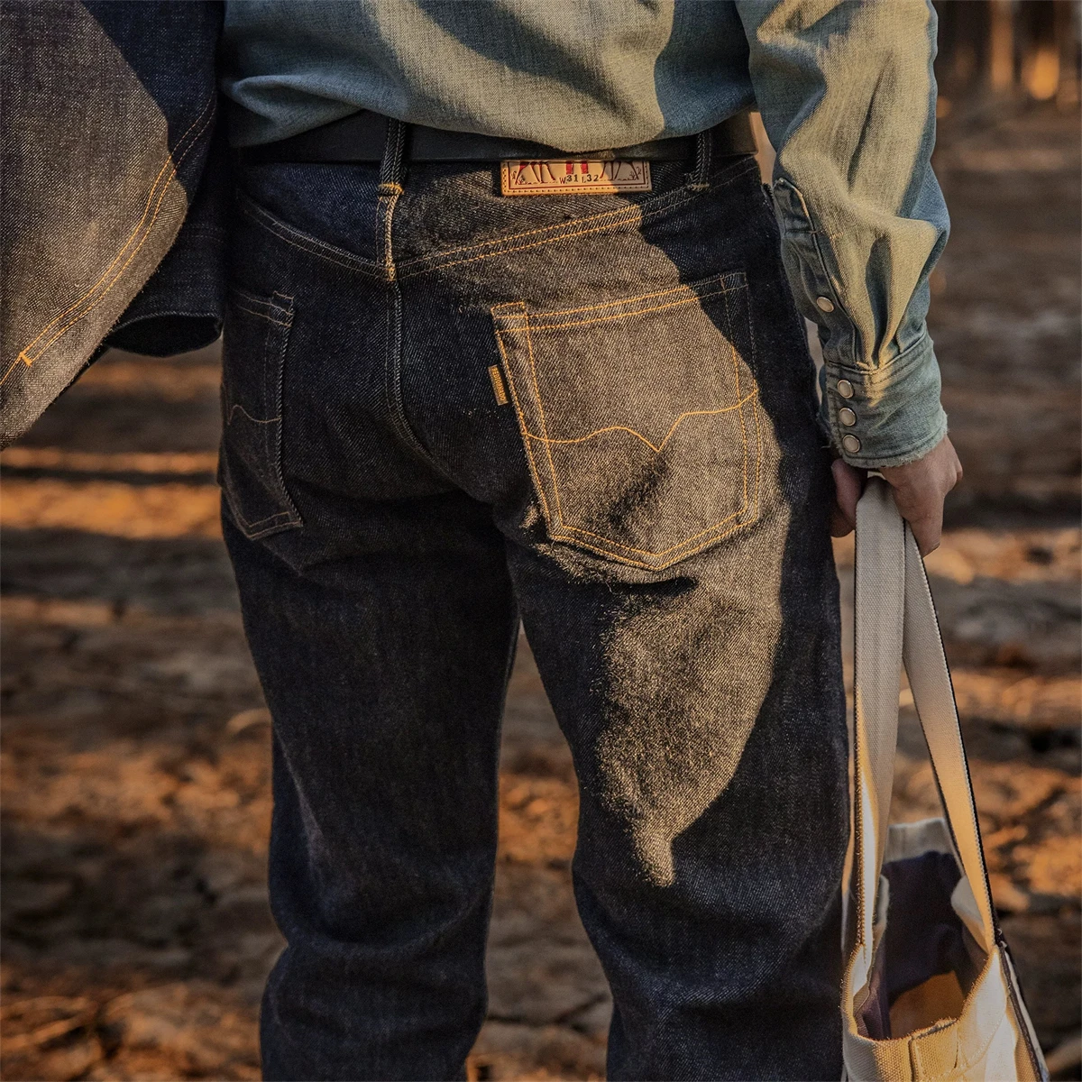Красные торнадо NOIR 21 унций, – обзор и цена Levis Jeans 501